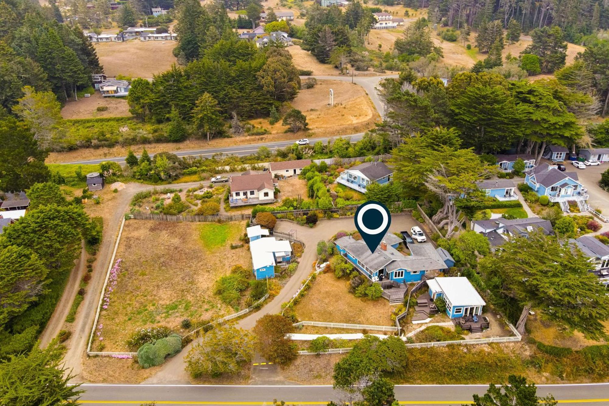 Headland Cove Retreat Villa Mendocino Room photo