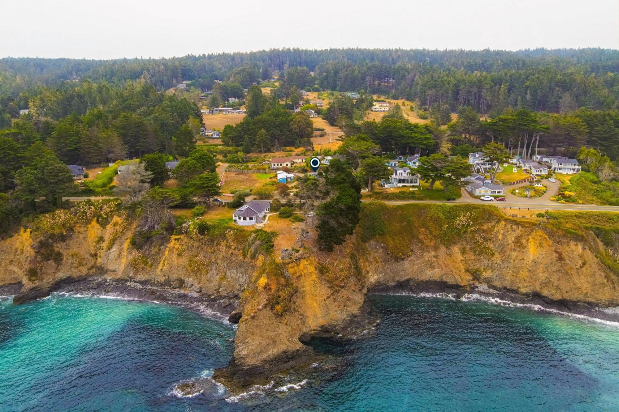 Headland Cove Retreat Villa Mendocino Room photo