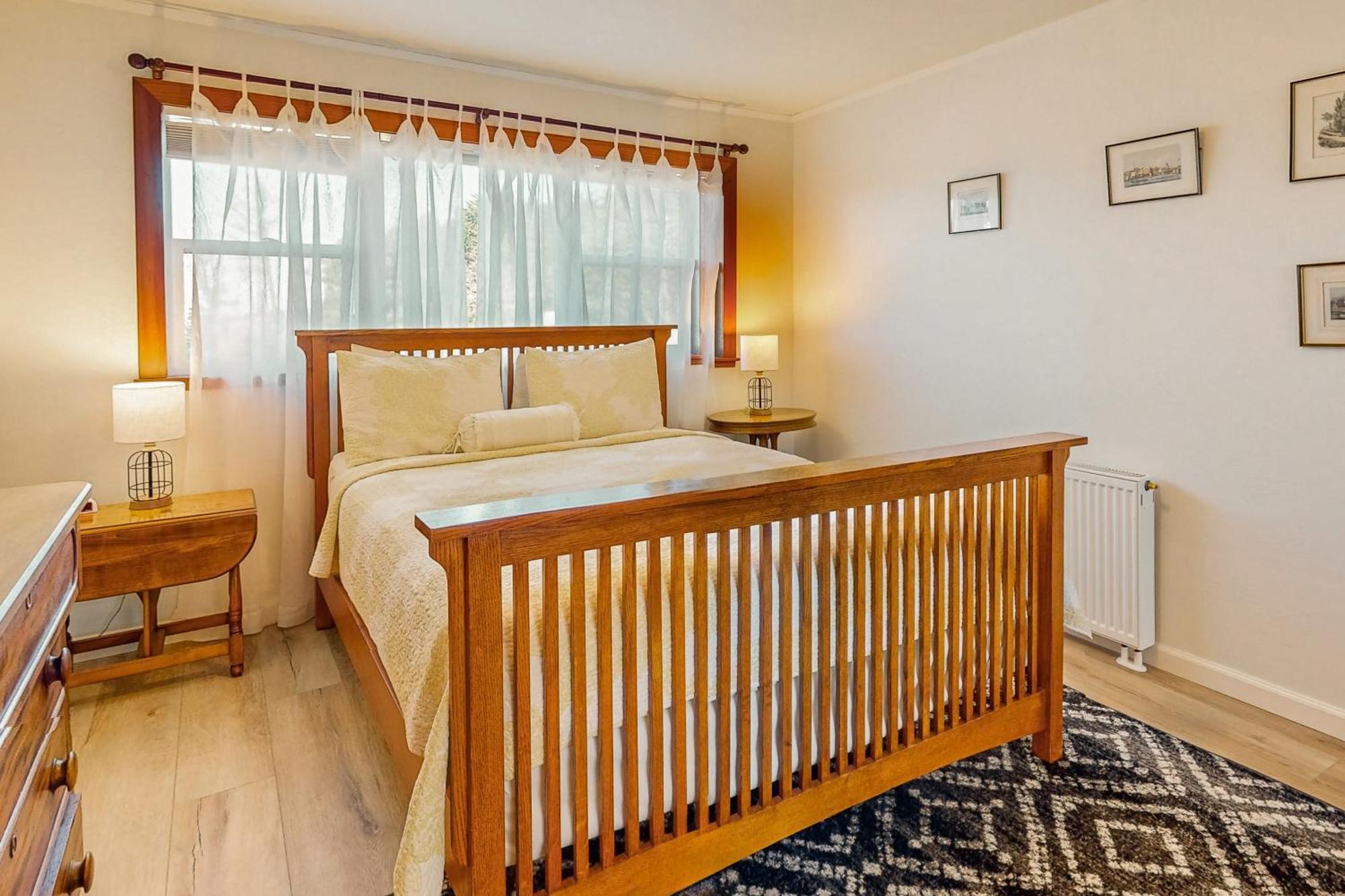 Headland Cove Retreat Villa Mendocino Room photo